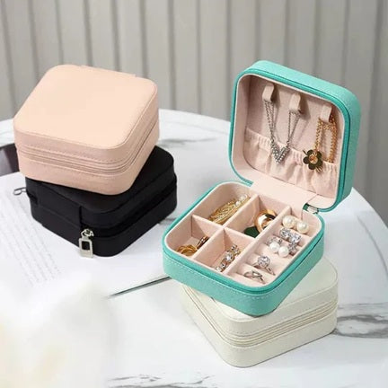 Preppy Jewelry Box for Girls – Cute Travel Organizer for Rings, Earrings & Accessories