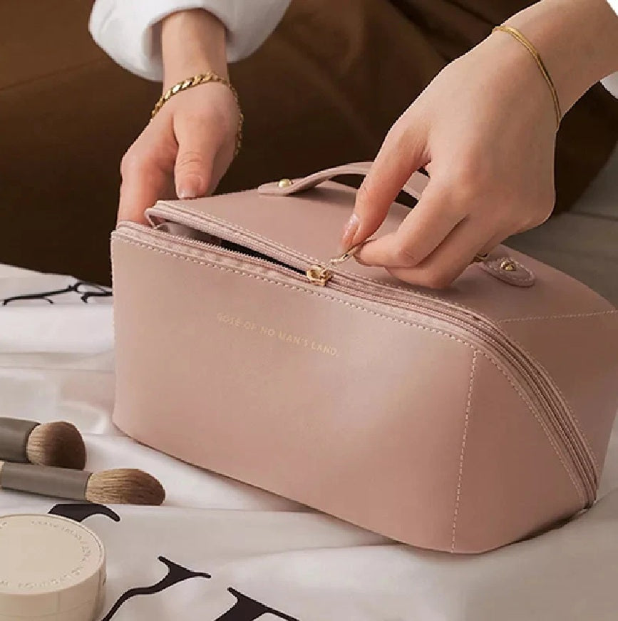 Premium Large Capacity Makeup Bag – Portable Cosmetic Storage Organizer